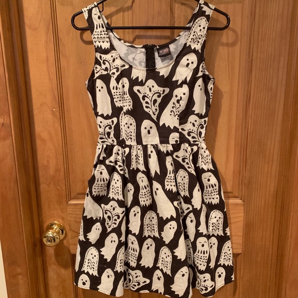 ModCloth Retrolicious Ghost dress - Picture 2 of 6